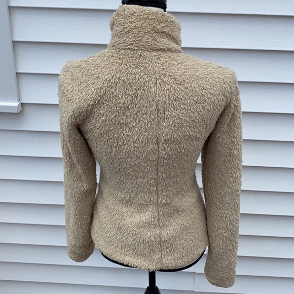 Patagonia beautiful fleece with lining - Picture 5 of 7